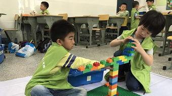 国产儿童机器人大赛视频,智能萌宝竞技秀精彩瞬间回顾