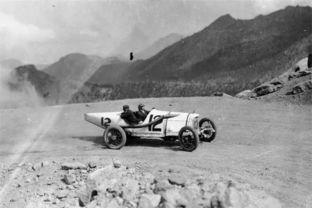 国产保时捷事故视频,揭秘事故瞬间真相